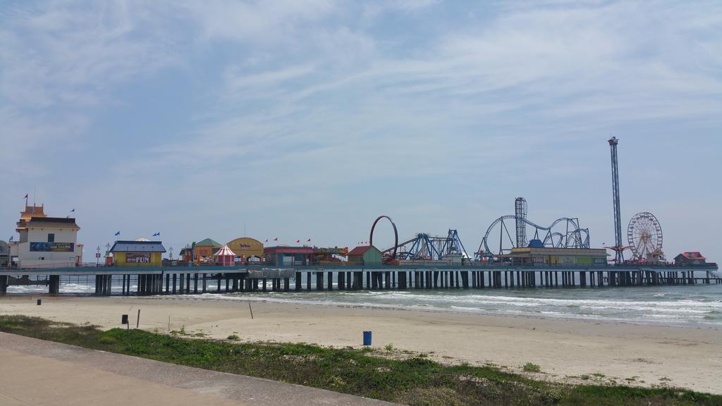 Private Beach -- Away From The Crowds - Ocean Views -Short Drive To Moody Gardens, Schlitter Bahn, Pleasure Pier กาลเวสตัน ภายนอก รูปภาพ